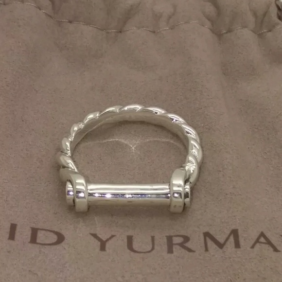 David Yurman Maritime Shackle Ring - Picture 3 of 4